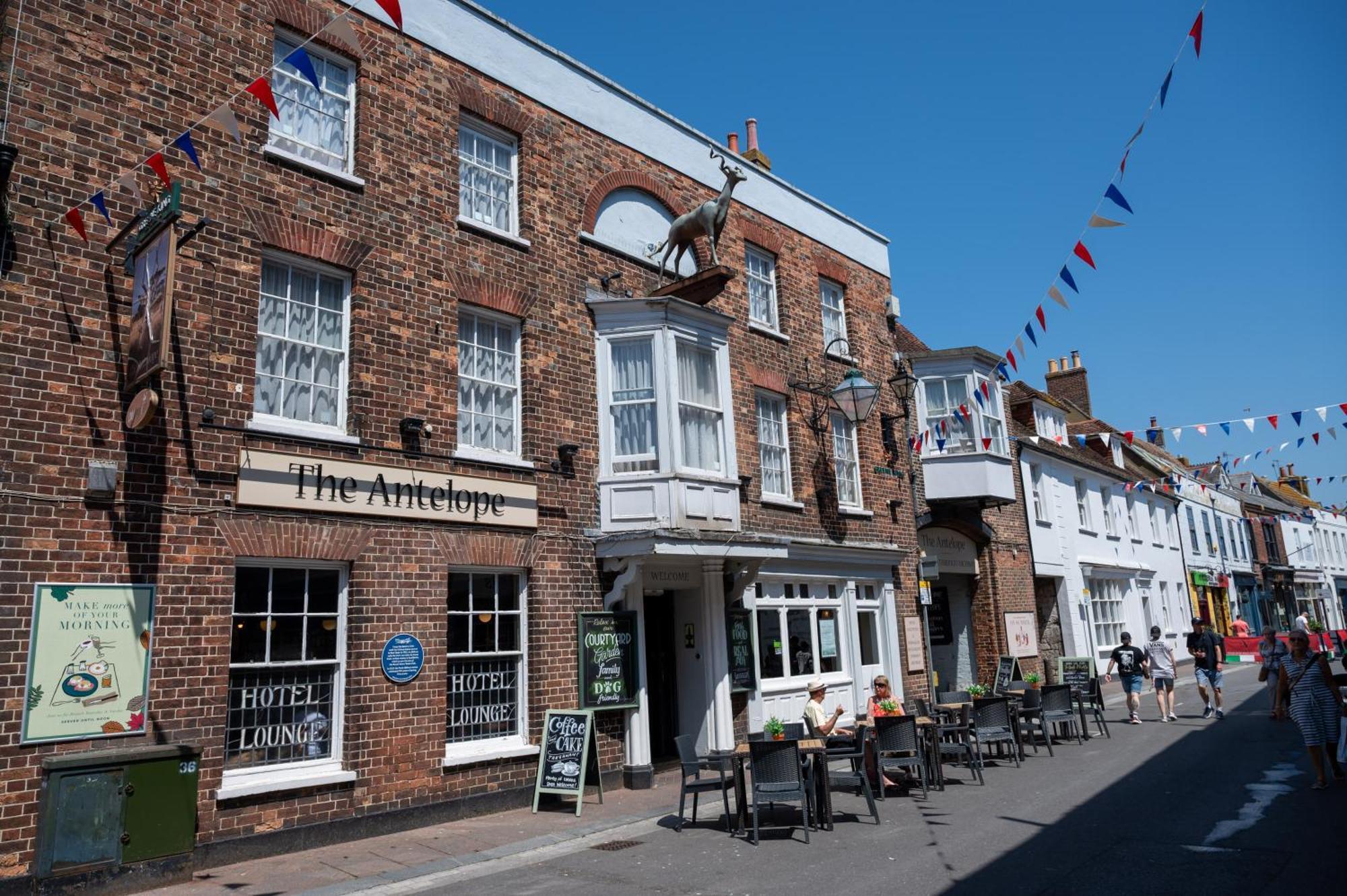 Antelope By Greene King Inns Poole Exteriér fotografie