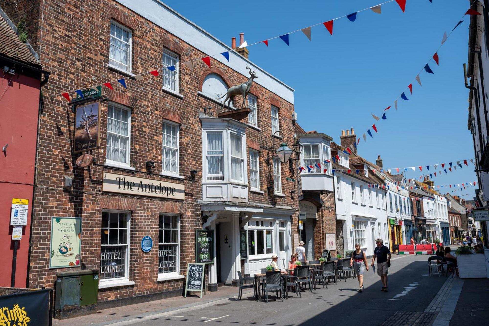 Antelope By Greene King Inns Poole Exteriér fotografie